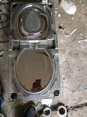 Машина инжекционного метода литья прессформы крышки туалета автоматическая с холодным/горячим бегуном